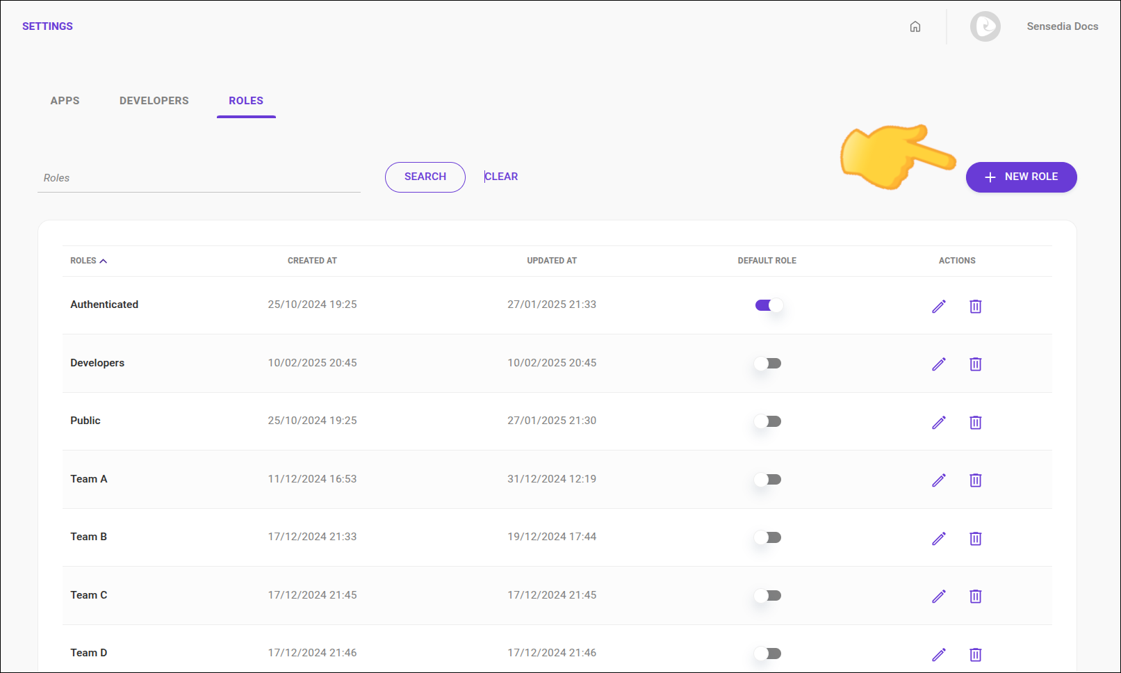 settings tab with new role button highlighted